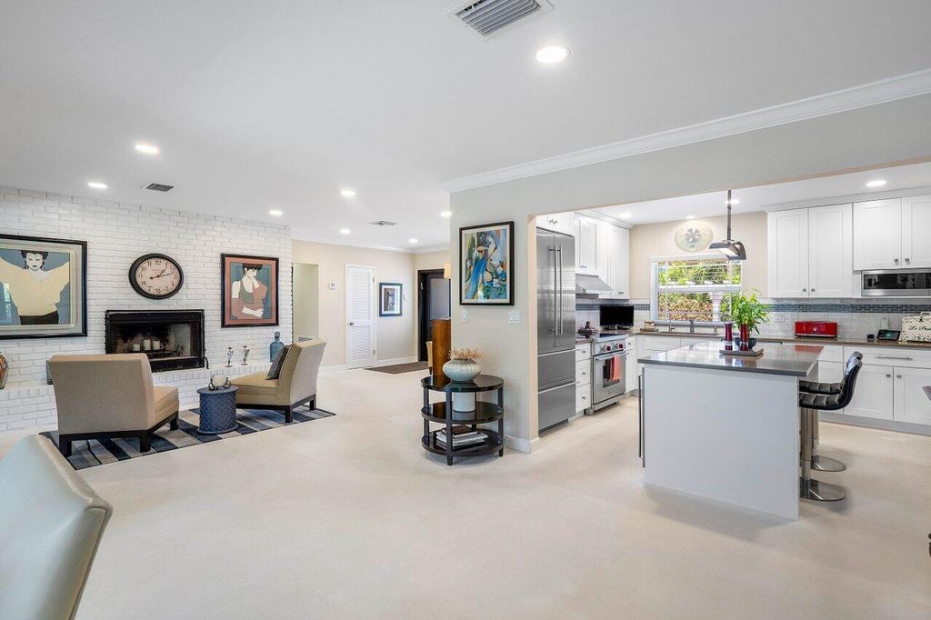 Photo of 2760 NE 52nd Street, Lighthouse Point, FL 33064 (MLS # R10909550)
