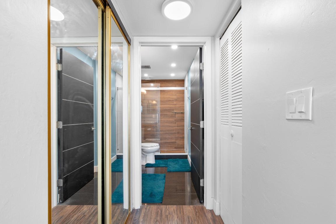 OMEGA CONDO NO 2 - Residential