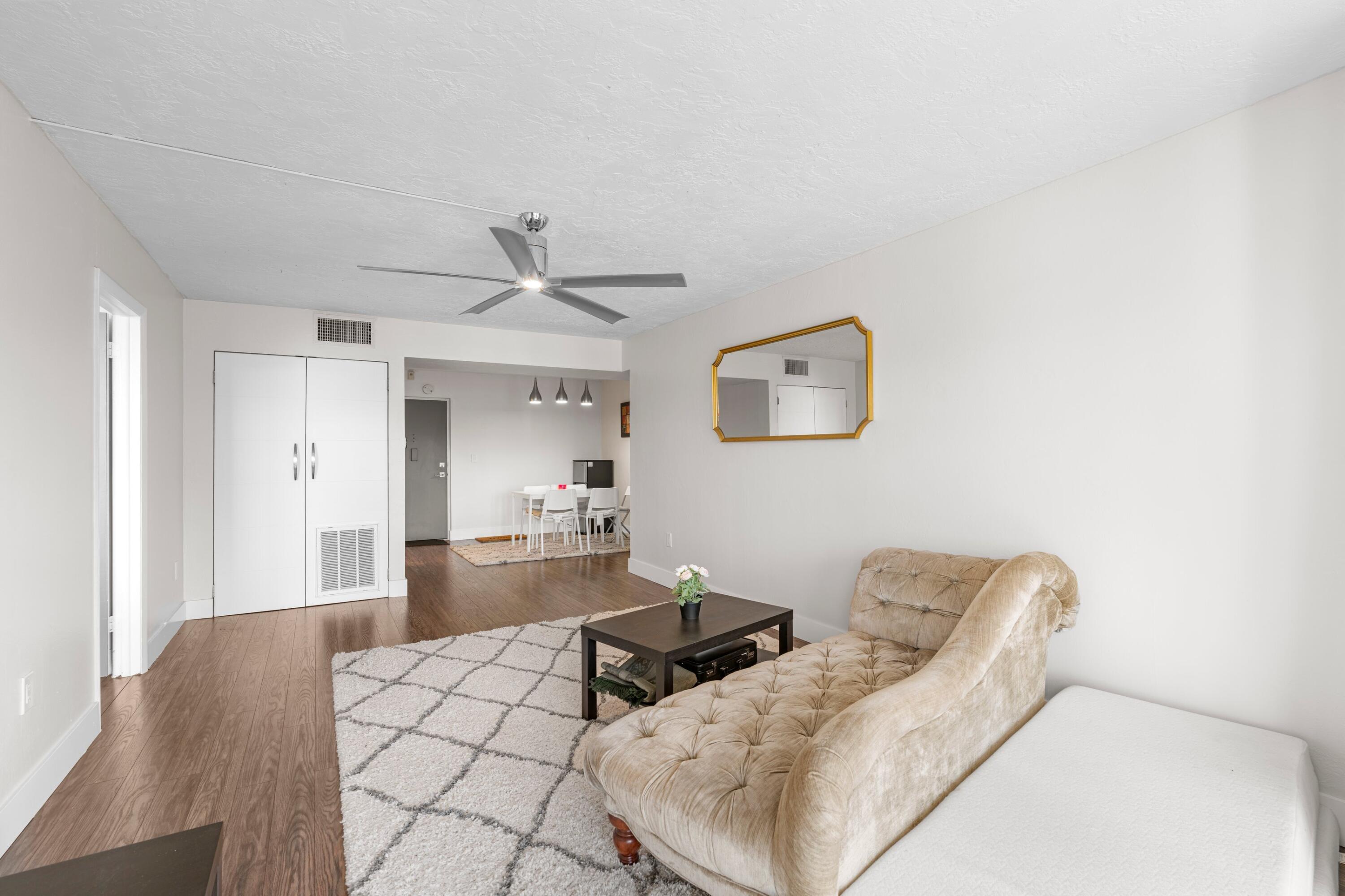 OMEGA CONDO NO 2 - Residential