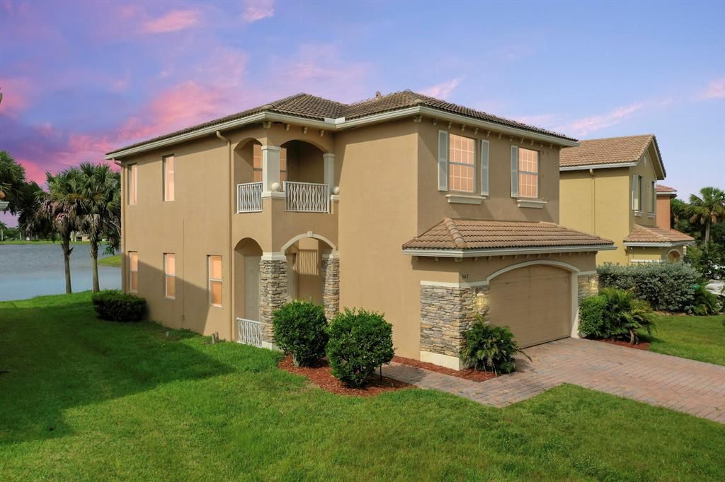 Photo of 947 NW Leonardo Circle, Port Saint Lucie, FL 34986 (MLS # R10667105)