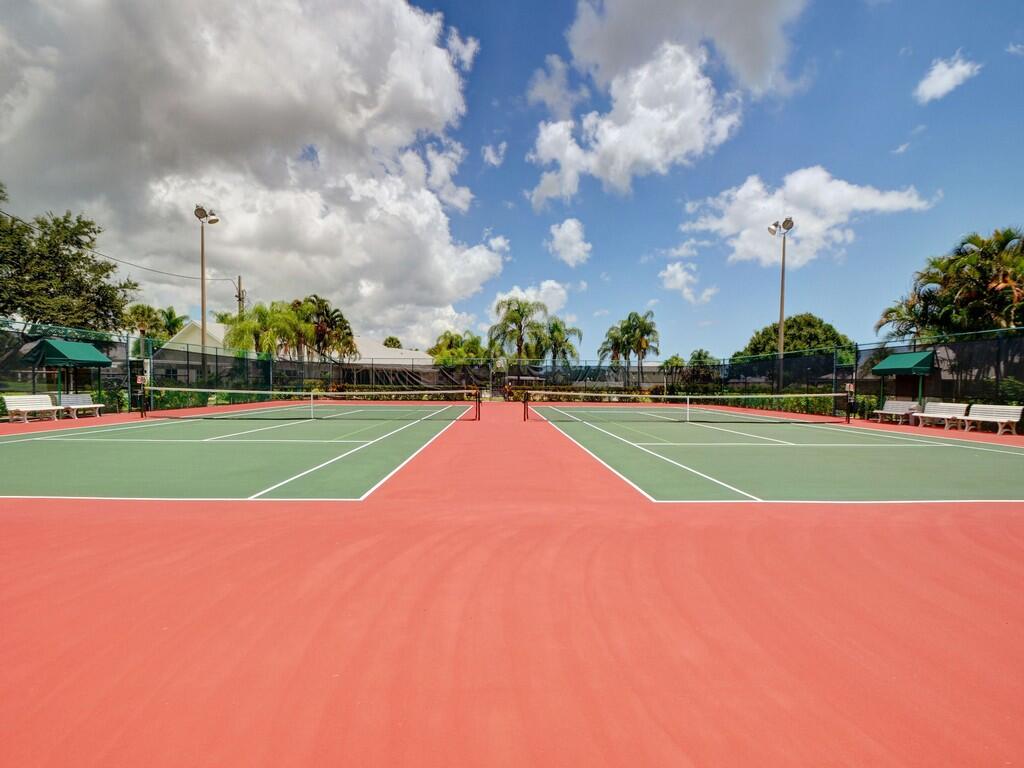 GROVE ISLE EAST CONDOMINIUM - Residential