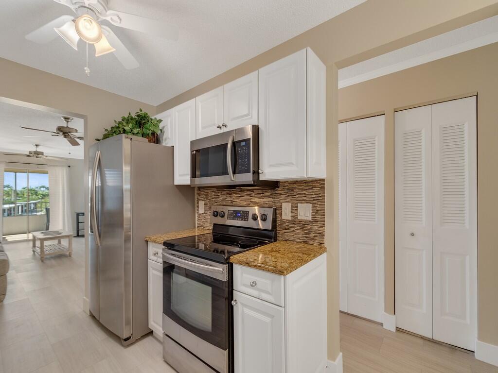 GROVE ISLE EAST CONDOMINIUM - Residential