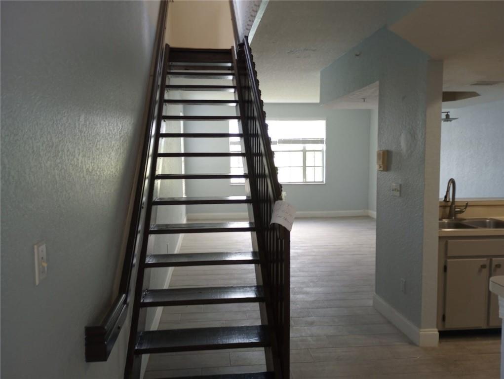 Villa De Tuscany Condo - Residential
