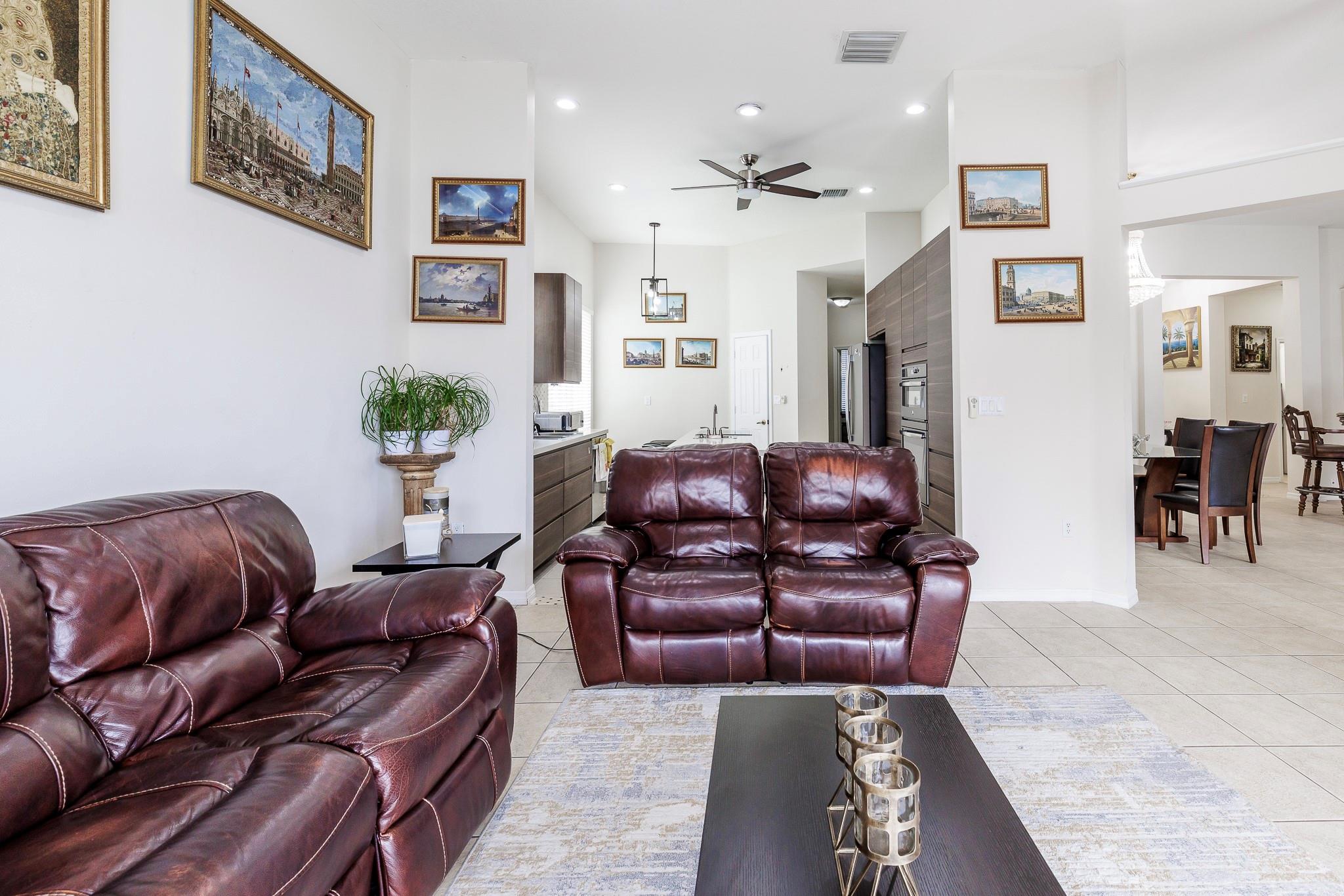 1261 NW 141st Ave