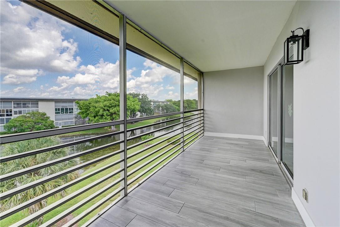 WYNMOOR COUNTRY CLUB - Residential