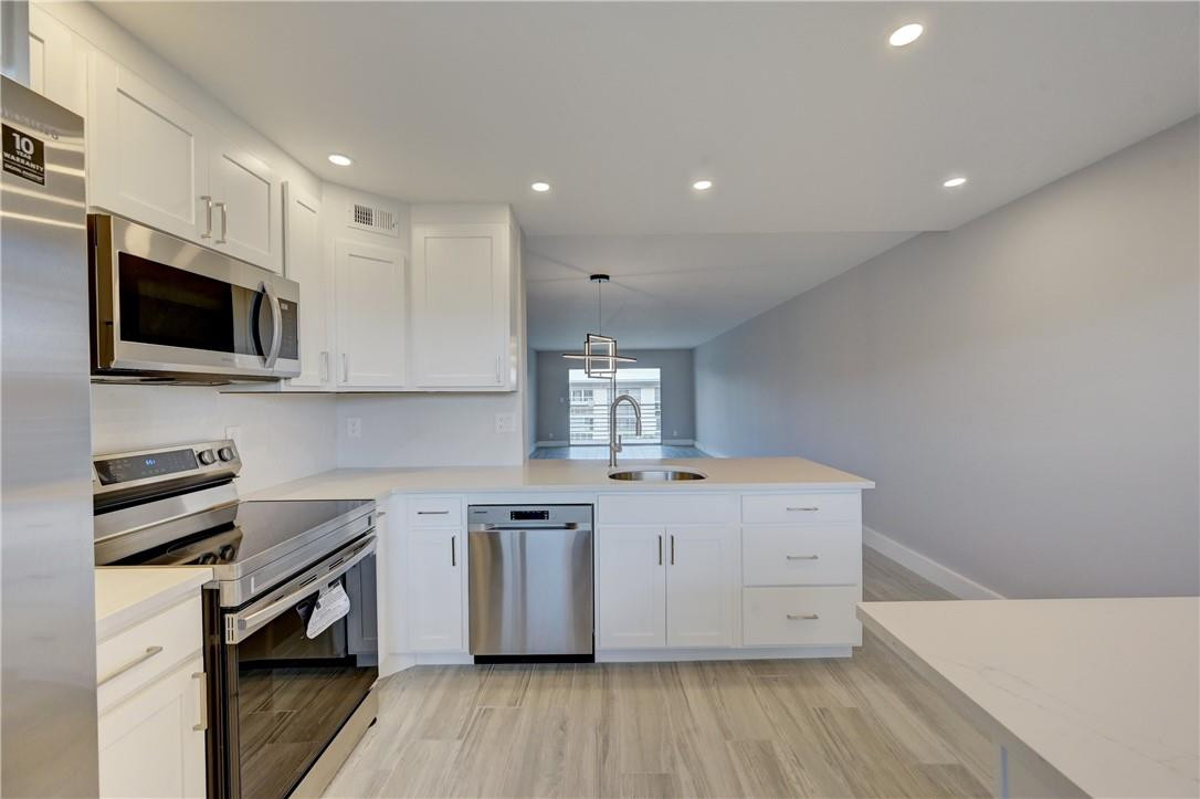 WYNMOOR COUNTRY CLUB - Residential