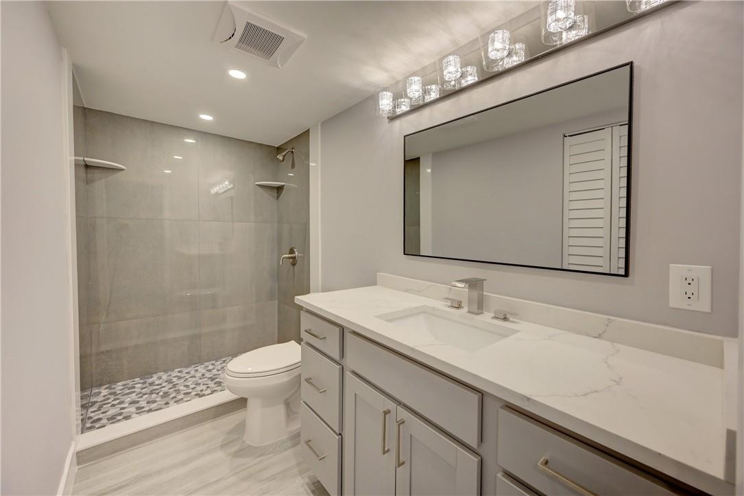 WYNMOOR COUNTRY CLUB - Residential