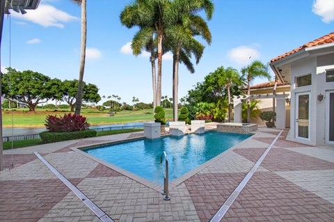 Tiny photo for 331 MIZNER LAKE ESTATES Drive, Boca Raton, FL 33432 (MLS # B26077196)