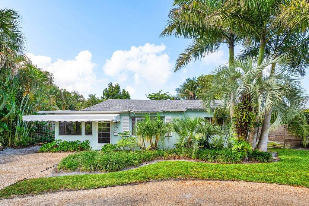 Photo of 249 NE 15th Street, Delray Beach, FL 33444 (MLS # B26023818)
