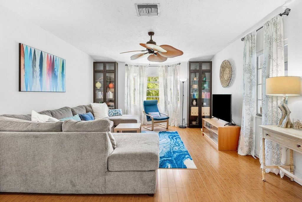Photo of 249 NE 15th Street, Delray Beach, FL 33444 (MLS # B26023818)