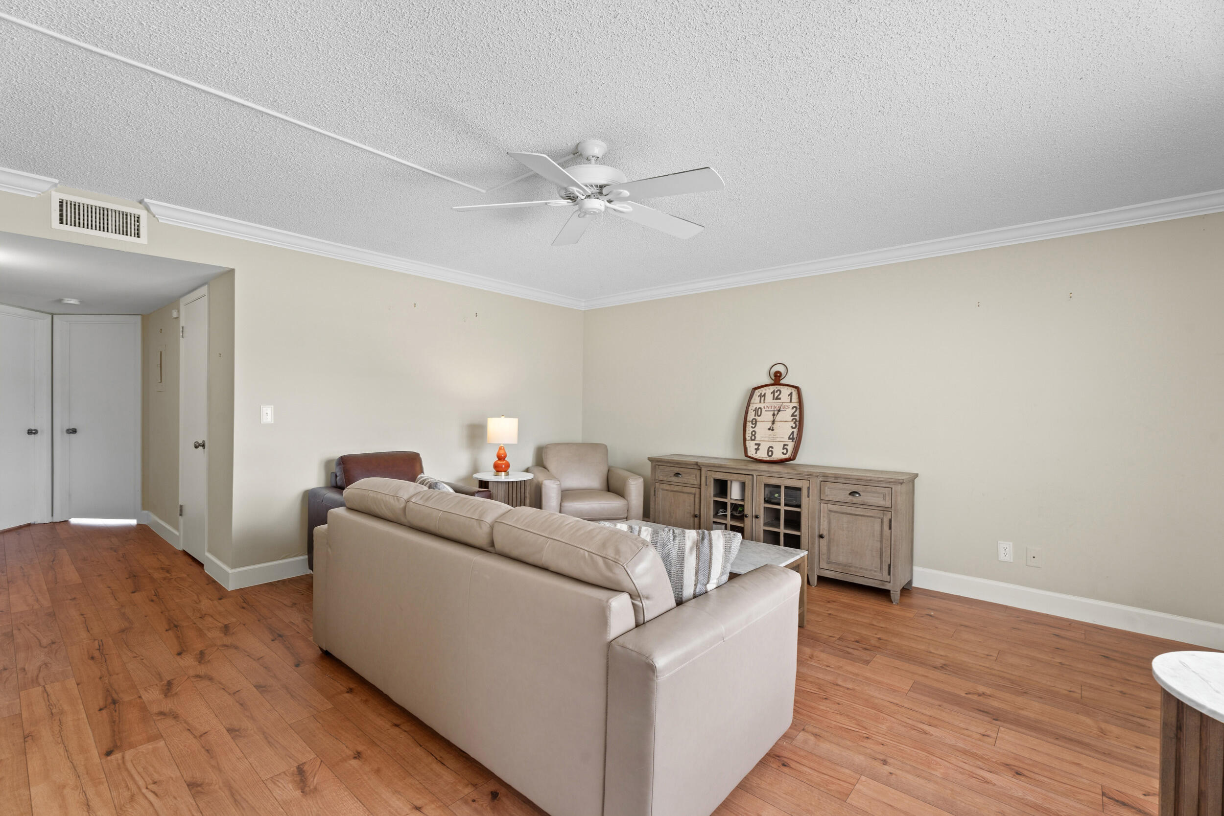 VISTA ROYALE PHASE IV BLDGS 83-111 - Residential