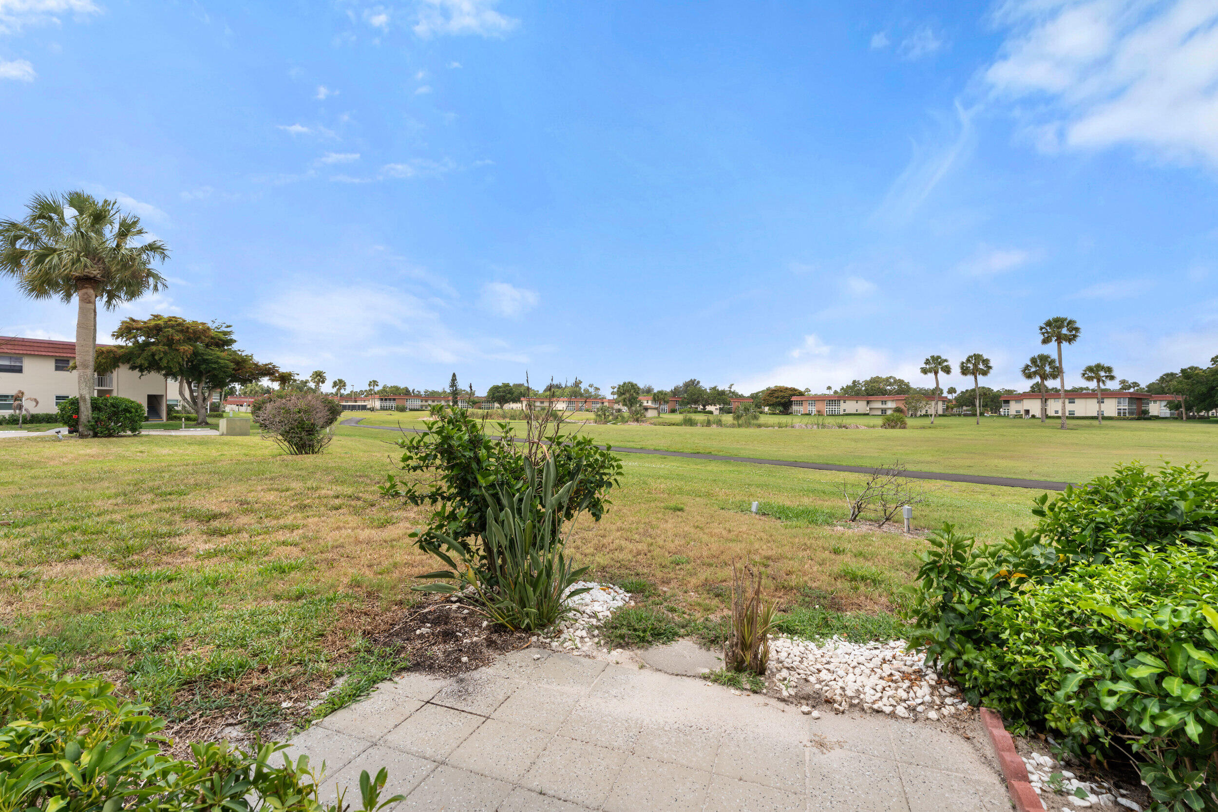 VISTA ROYALE PHASE IV BLDGS 83-111 - Residential