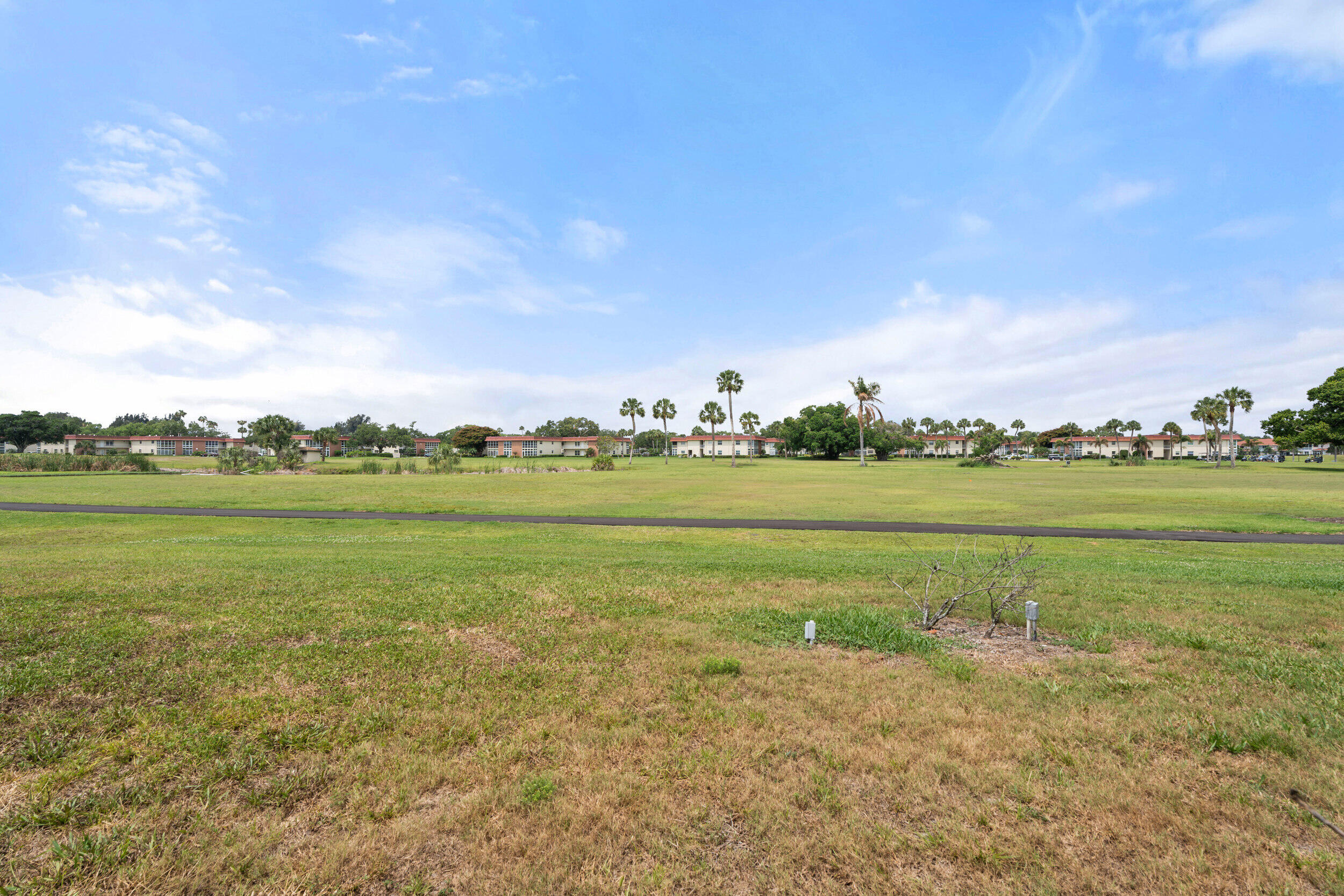 VISTA ROYALE PHASE IV BLDGS 83-111 - Residential