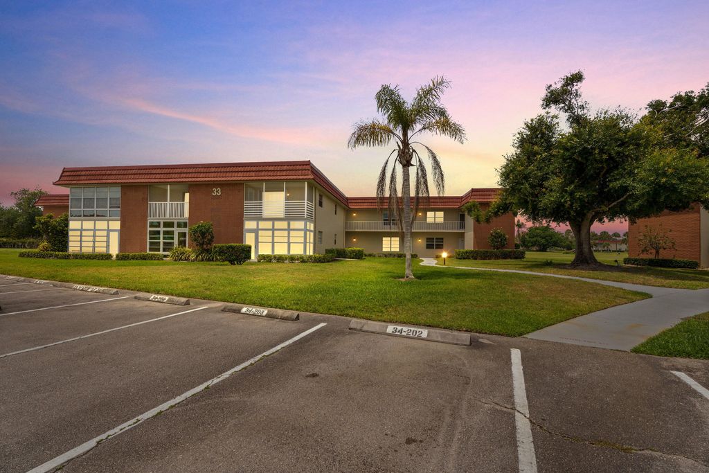 Photo of 33 Pine Arbor Lane #102, Vero Beach, FL 32962 (MLS # B26029088)