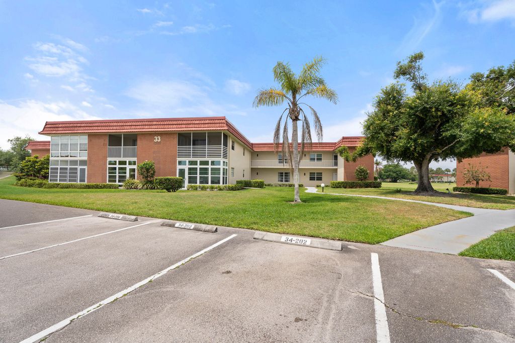 Photo of 33 Pine Arbor Lane #102, Vero Beach, FL 32962 (MLS # B26029088)