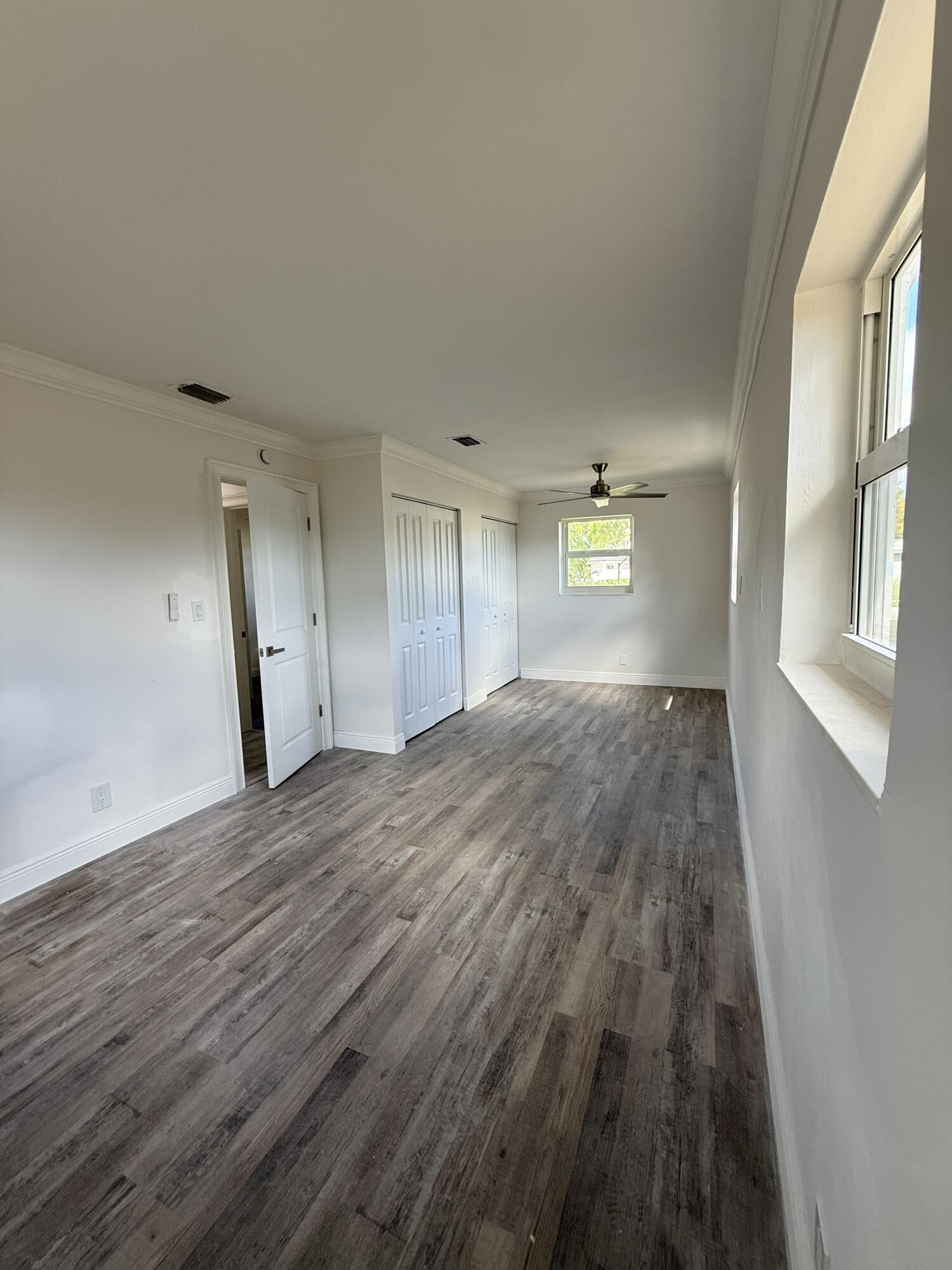 LYONS PARK FIRST ADD - Residential Lease