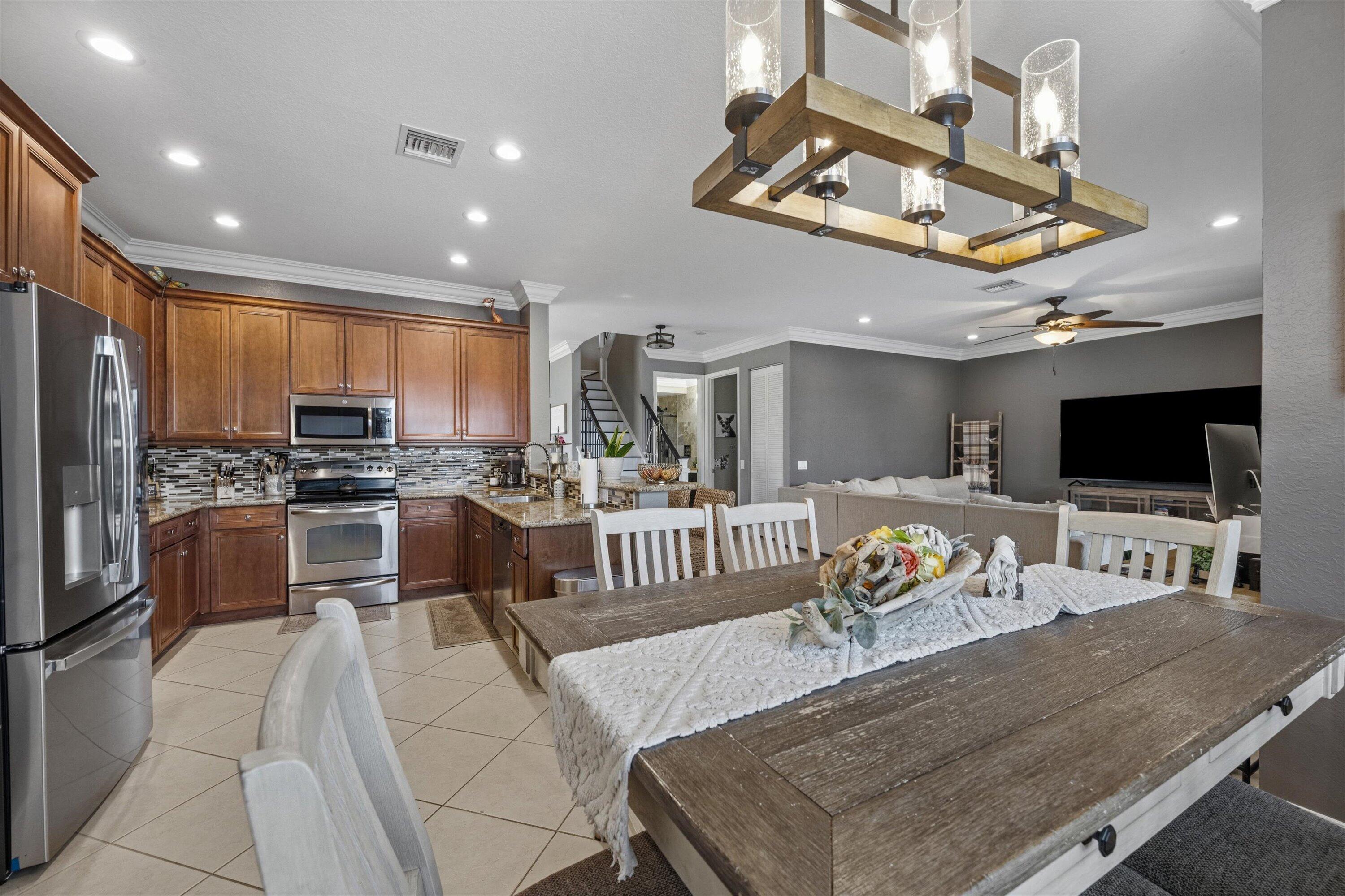 CANYON SPRINGS - Residential