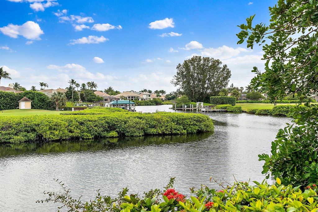 JONATHANS ISLAND AT JONAT - Residential