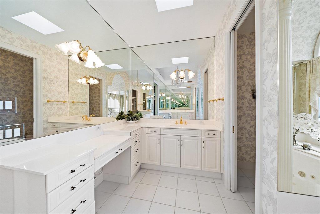 JONATHANS ISLAND AT JONAT - Residential