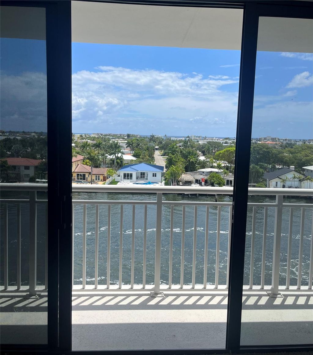 Photo of 3100 NE 48th Street #614, Fort Lauderdale, FL 33308 (MLS # F10501465)