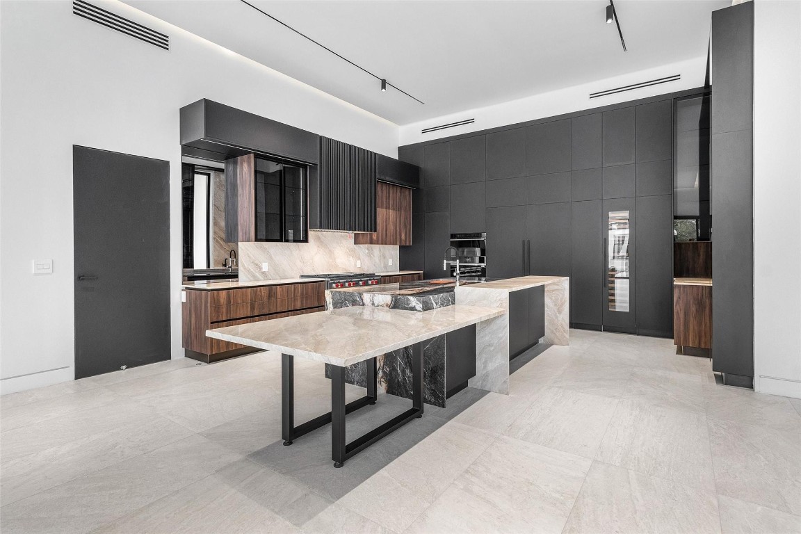 PINE TREE ESTATES - Residential