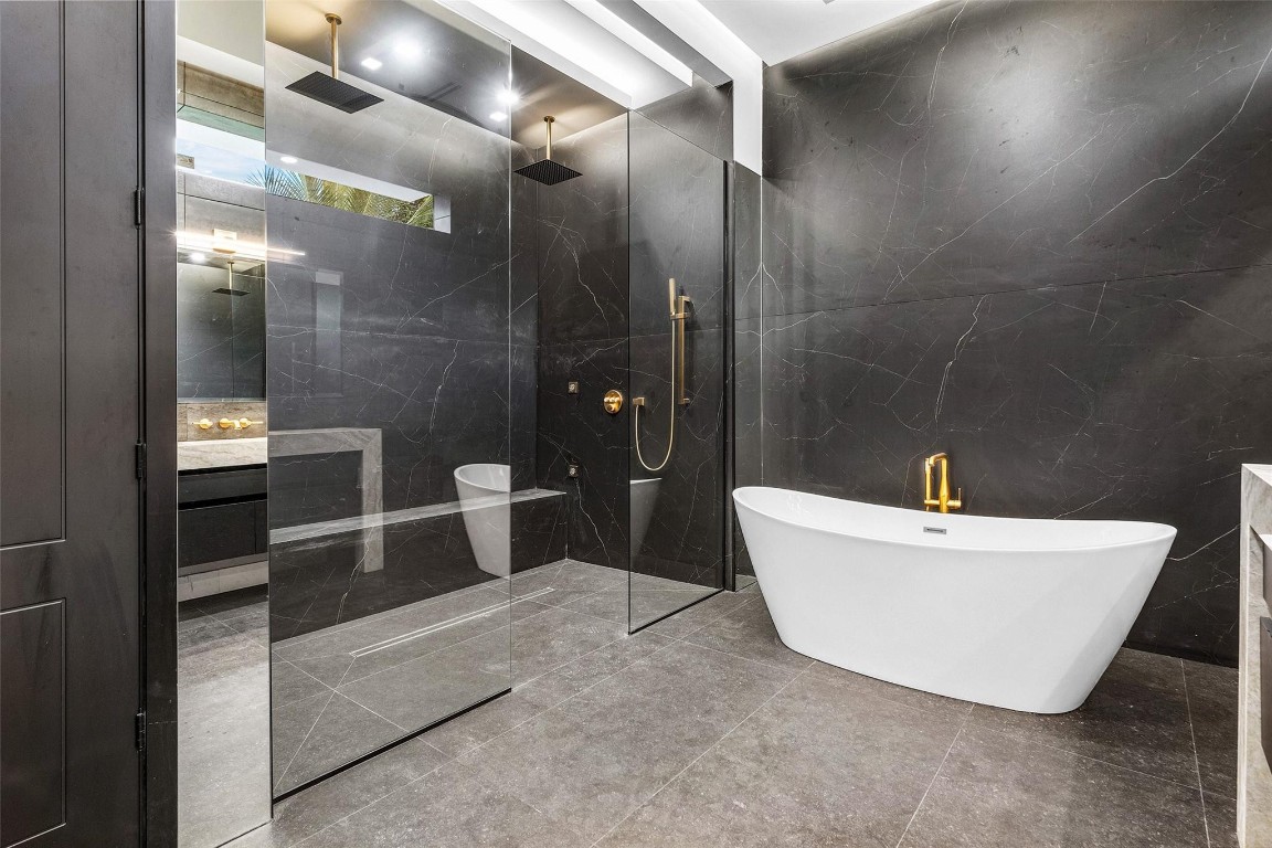 PINE TREE ESTATES - Residential