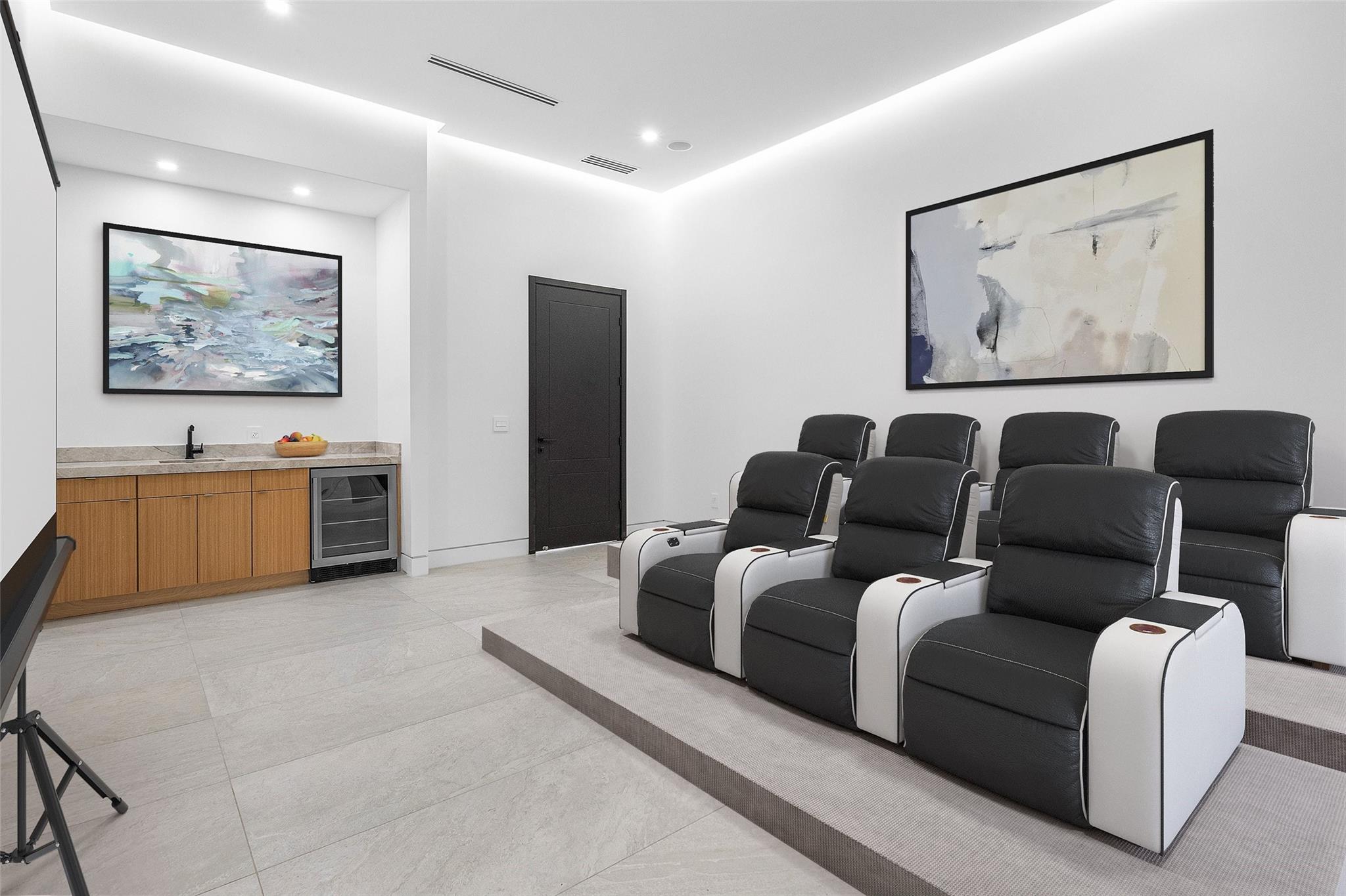 PINE TREE ESTATES - Residential