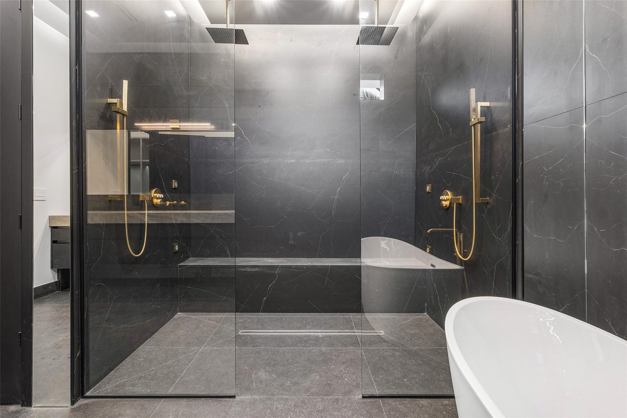 PINE TREE ESTATES - Residential