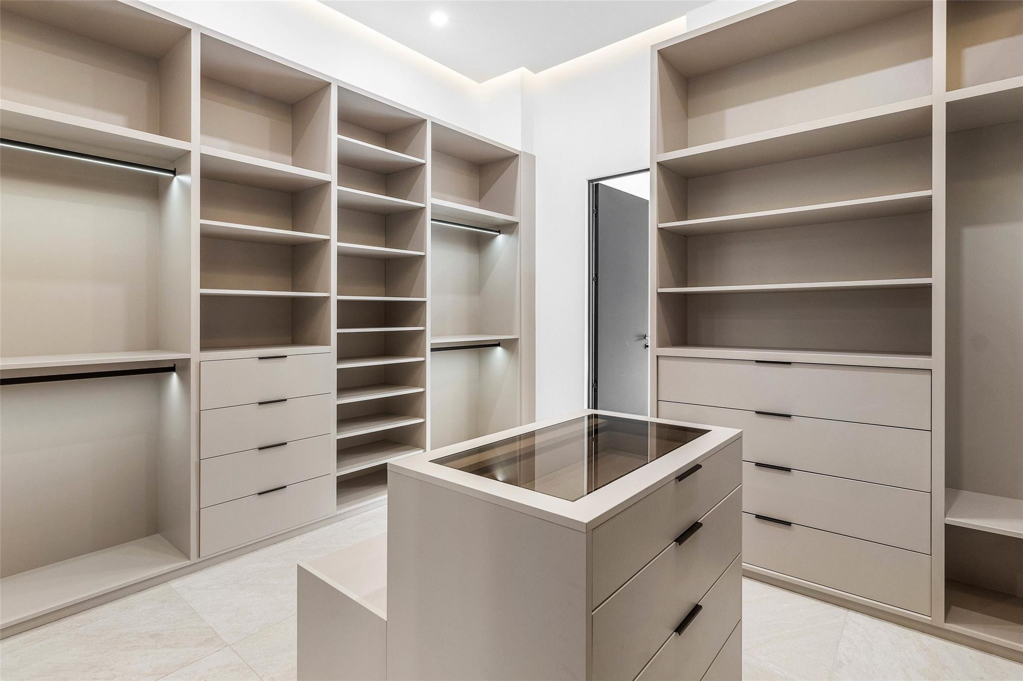 PINE TREE ESTATES - Residential