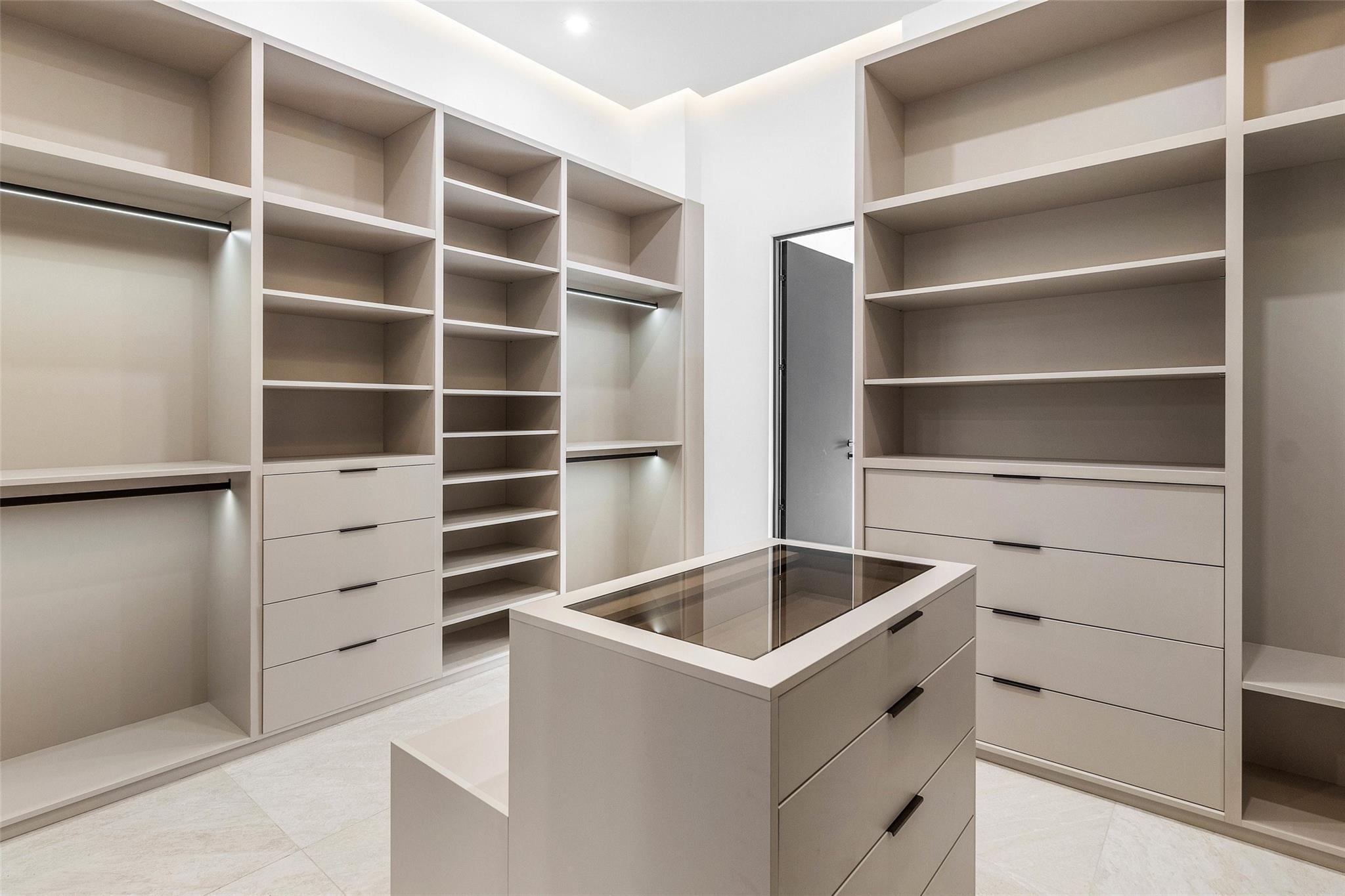 PINE TREE ESTATES - Residential