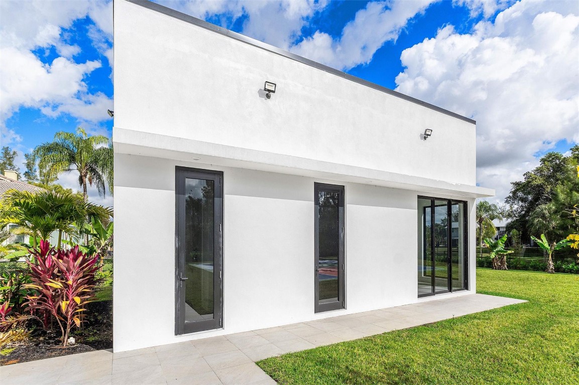 PINE TREE ESTATES - Residential