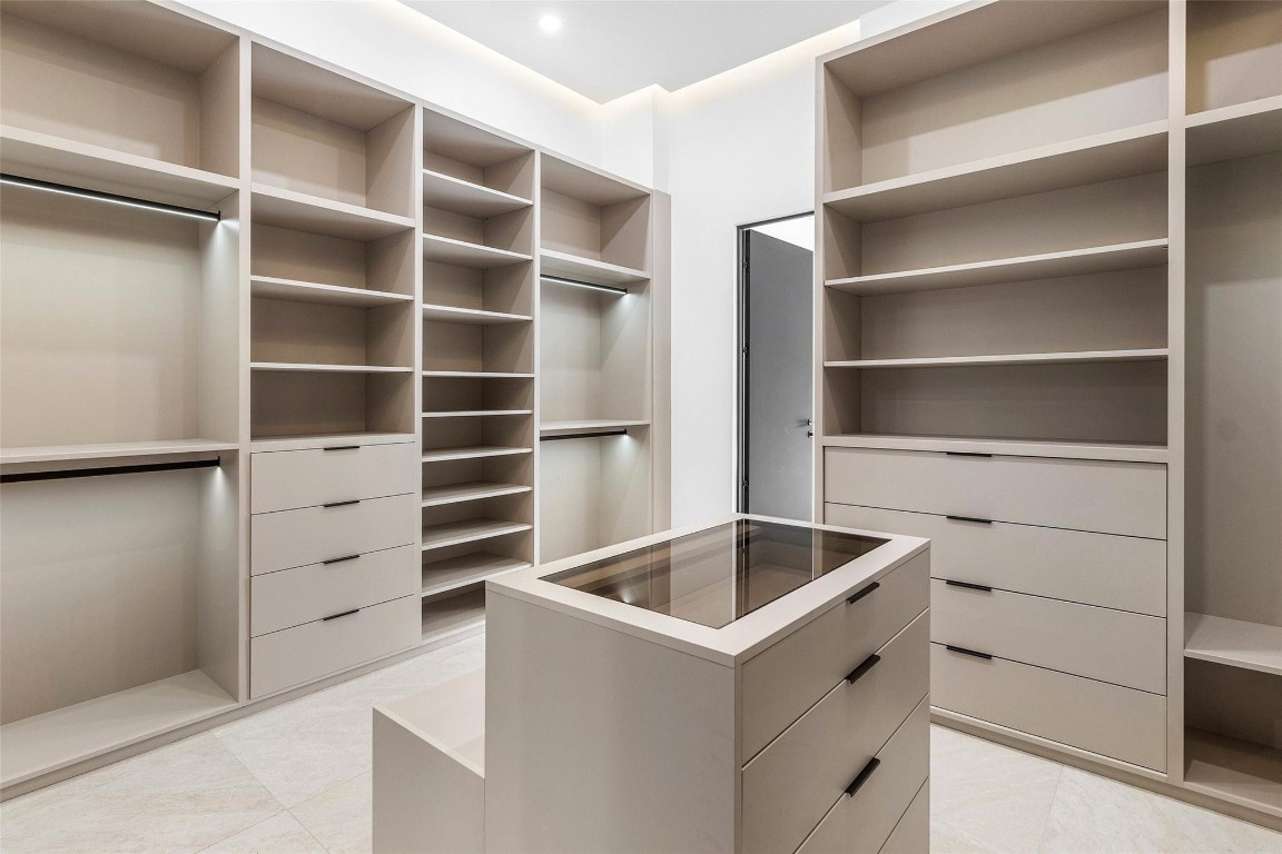 PINE TREE ESTATES - Residential