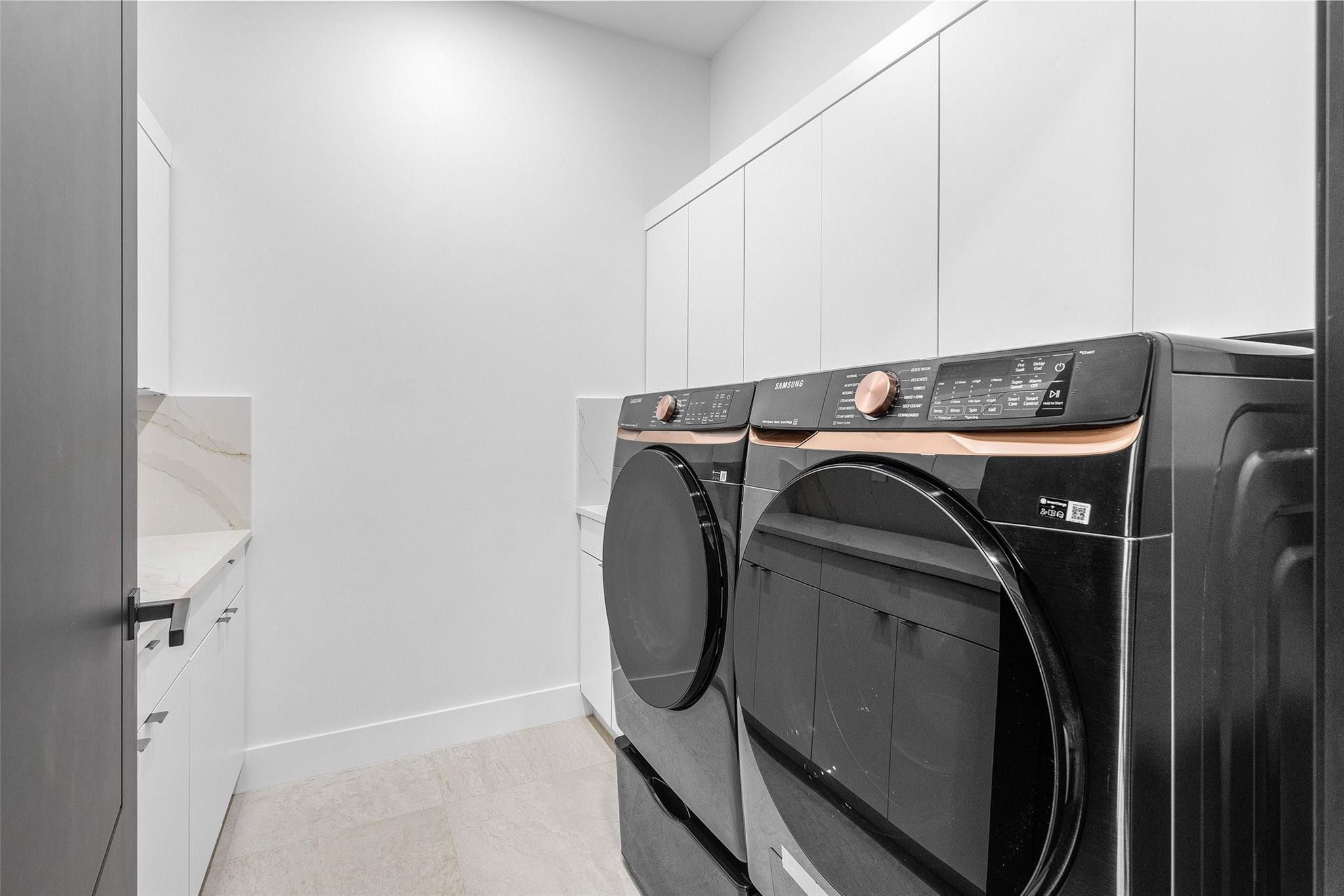 PINE TREE ESTATES - Residential