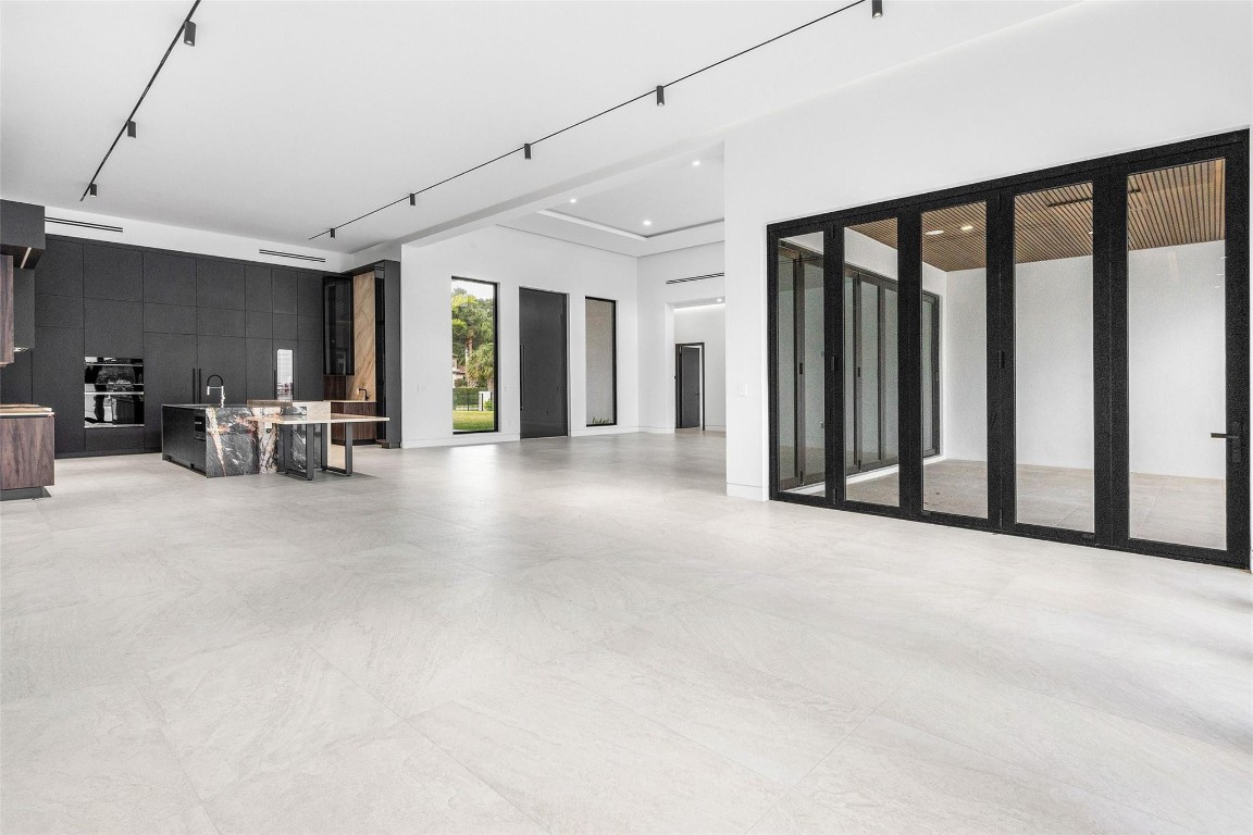 PINE TREE ESTATES - Residential