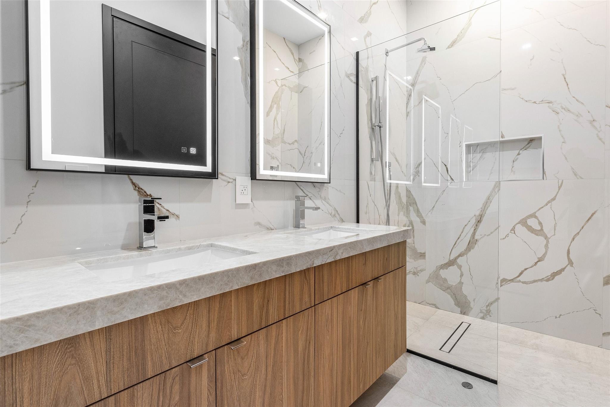 PINE TREE ESTATES - Residential