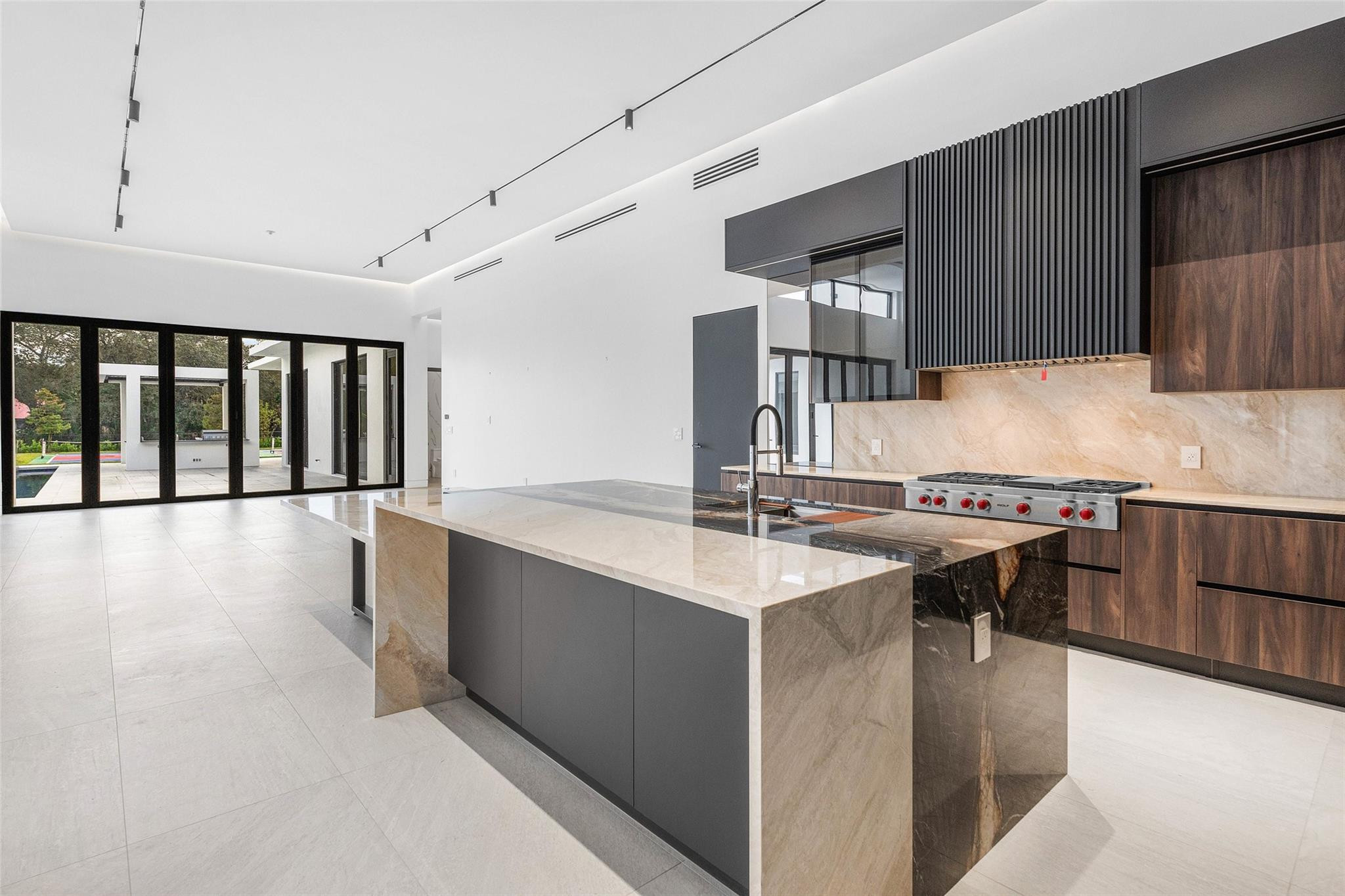 PINE TREE ESTATES - Residential