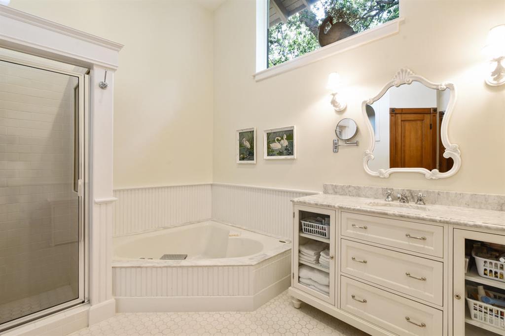 BAHIA SOUND - Residential