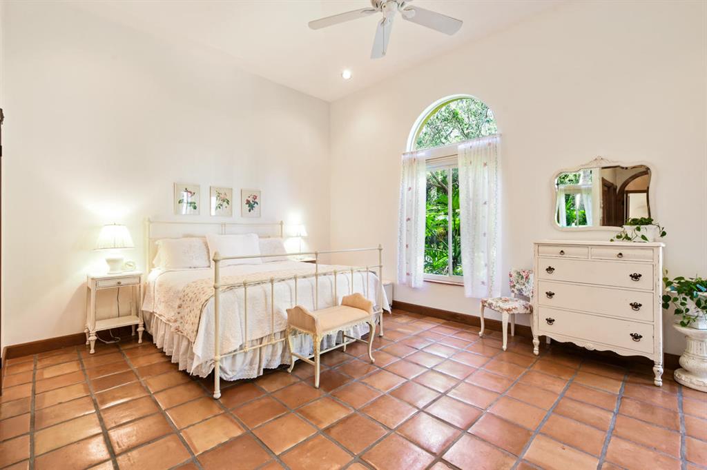 BAHIA SOUND - Residential