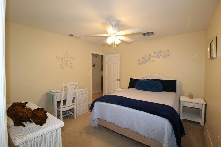 INDIAN RIVER ESTATES UNIT 7 - Residential Lease