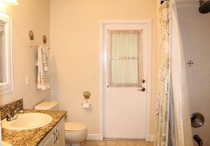 INDIAN RIVER ESTATES UNIT - Residential Lease