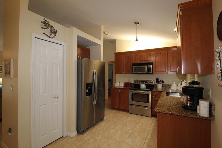 INDIAN RIVER ESTATES UNIT 7 - Residential Lease