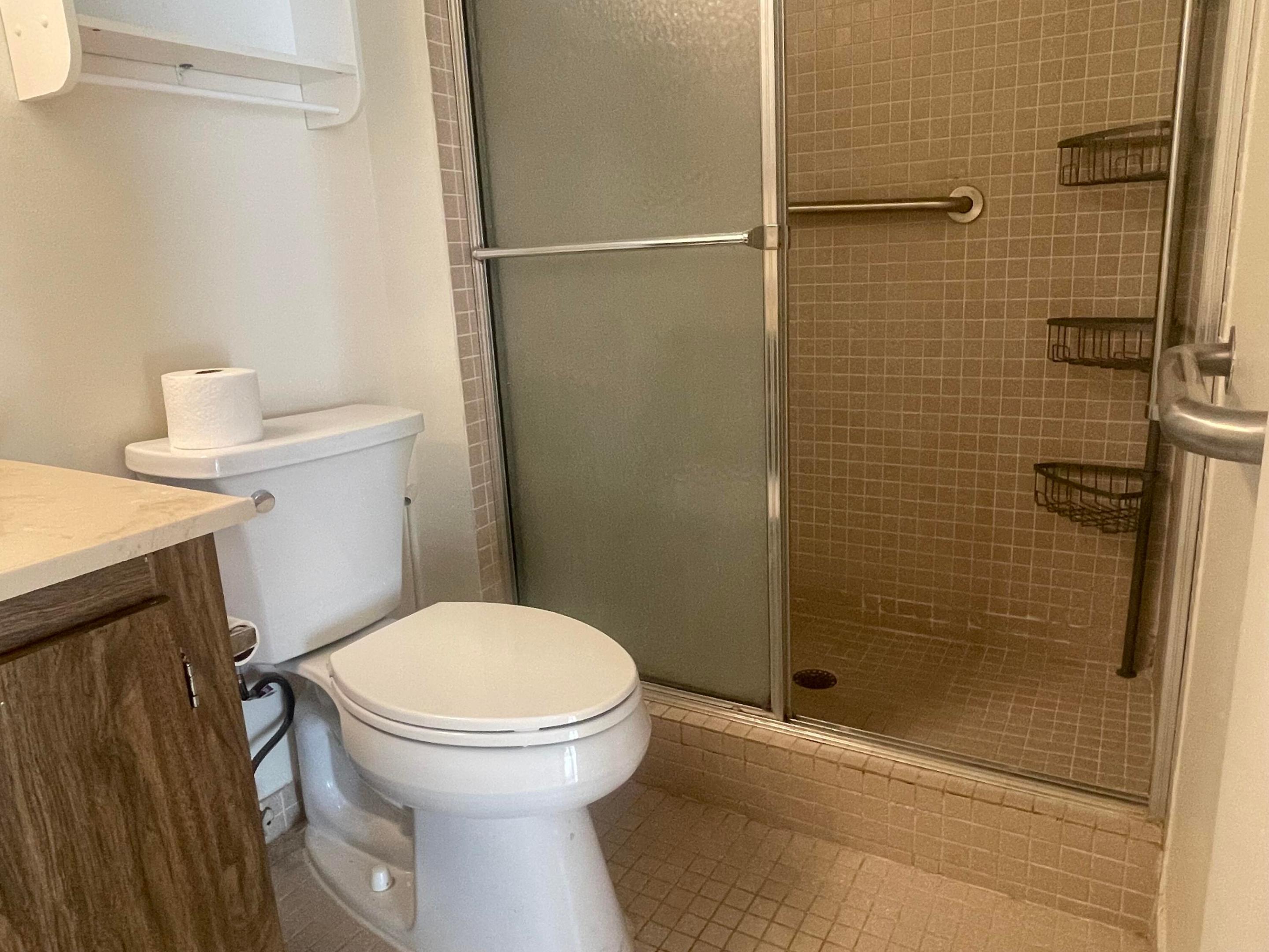 KINGS POINT CAPRI CONDOS - Residential Lease