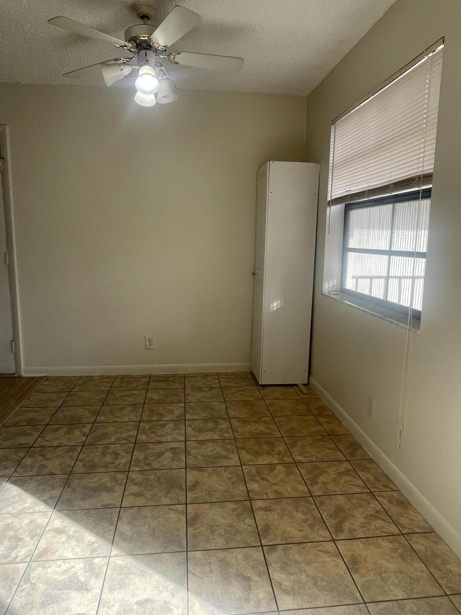 KINGS POINT CAPRI CONDOS - Residential Lease