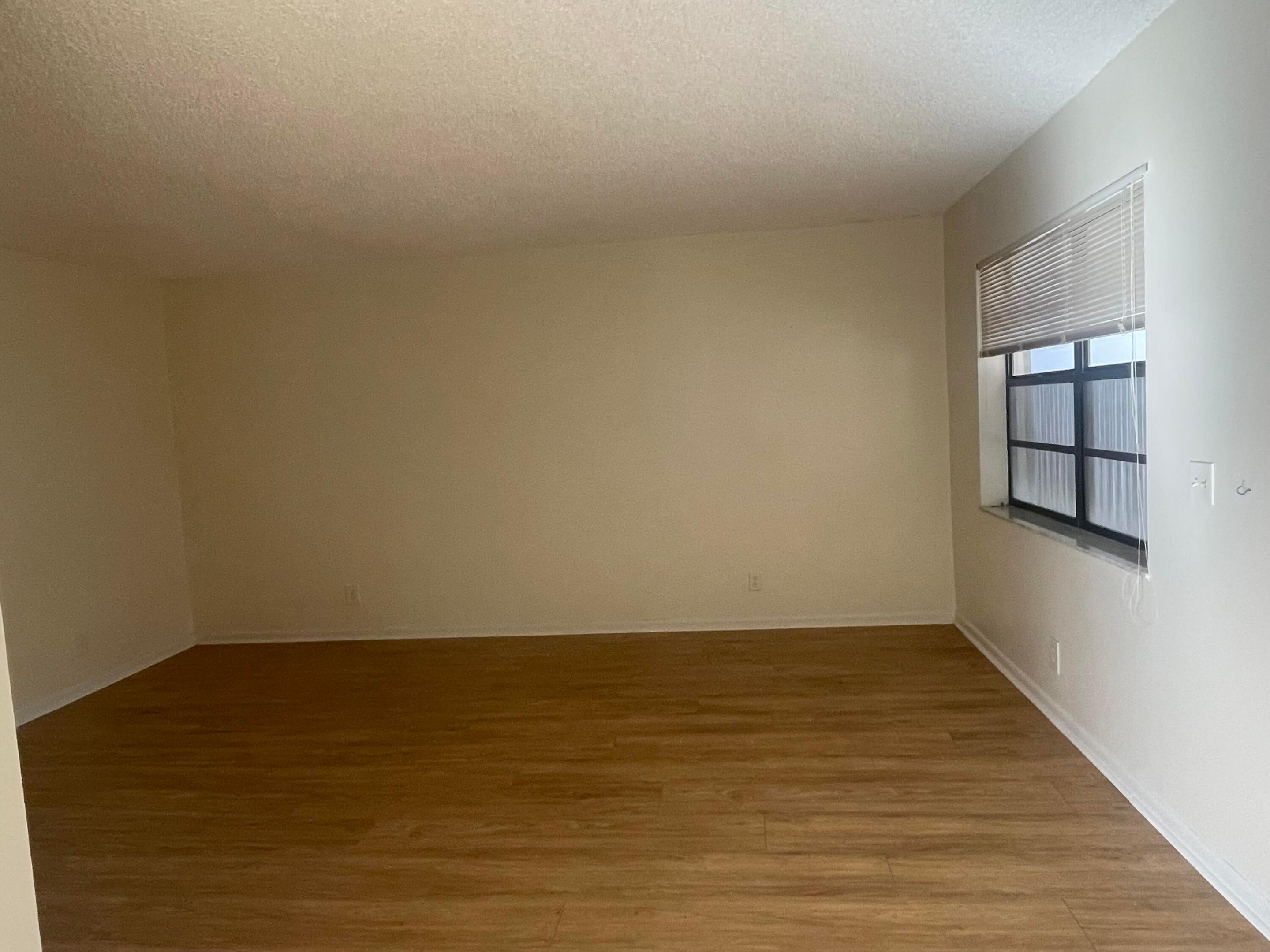 KINGS POINT CAPRI CONDOS - Residential Lease