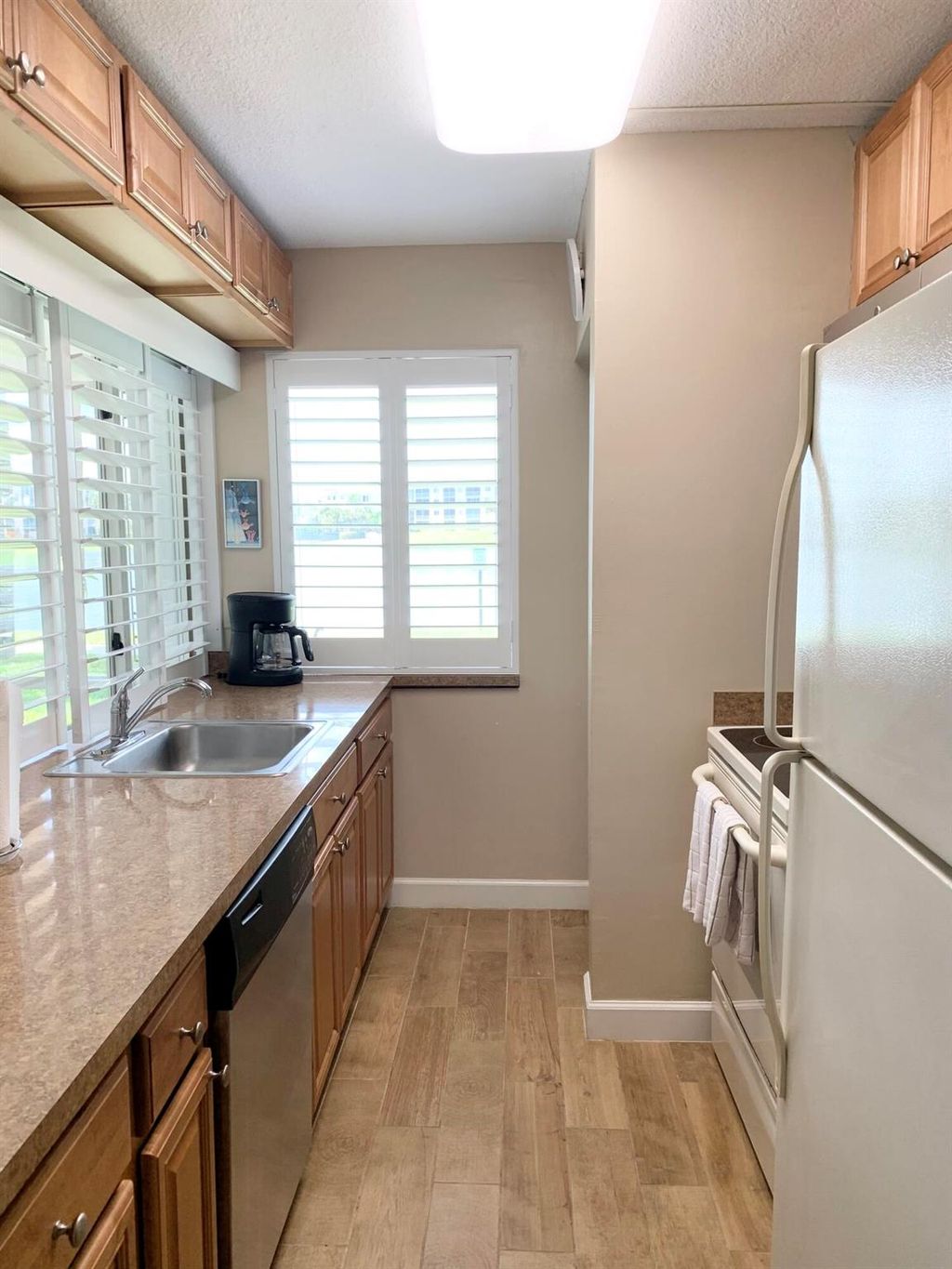 Photo of 353 S Us Highway 1 #B103, Jupiter, FL 33477 (MLS # R11089122)