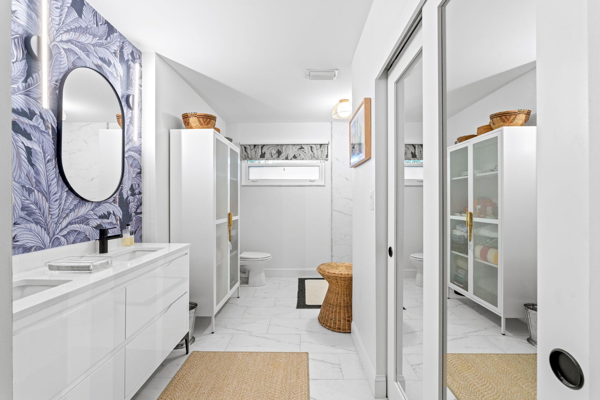 BEDFORD MEWS AT WELLINGTO - Residential Lease