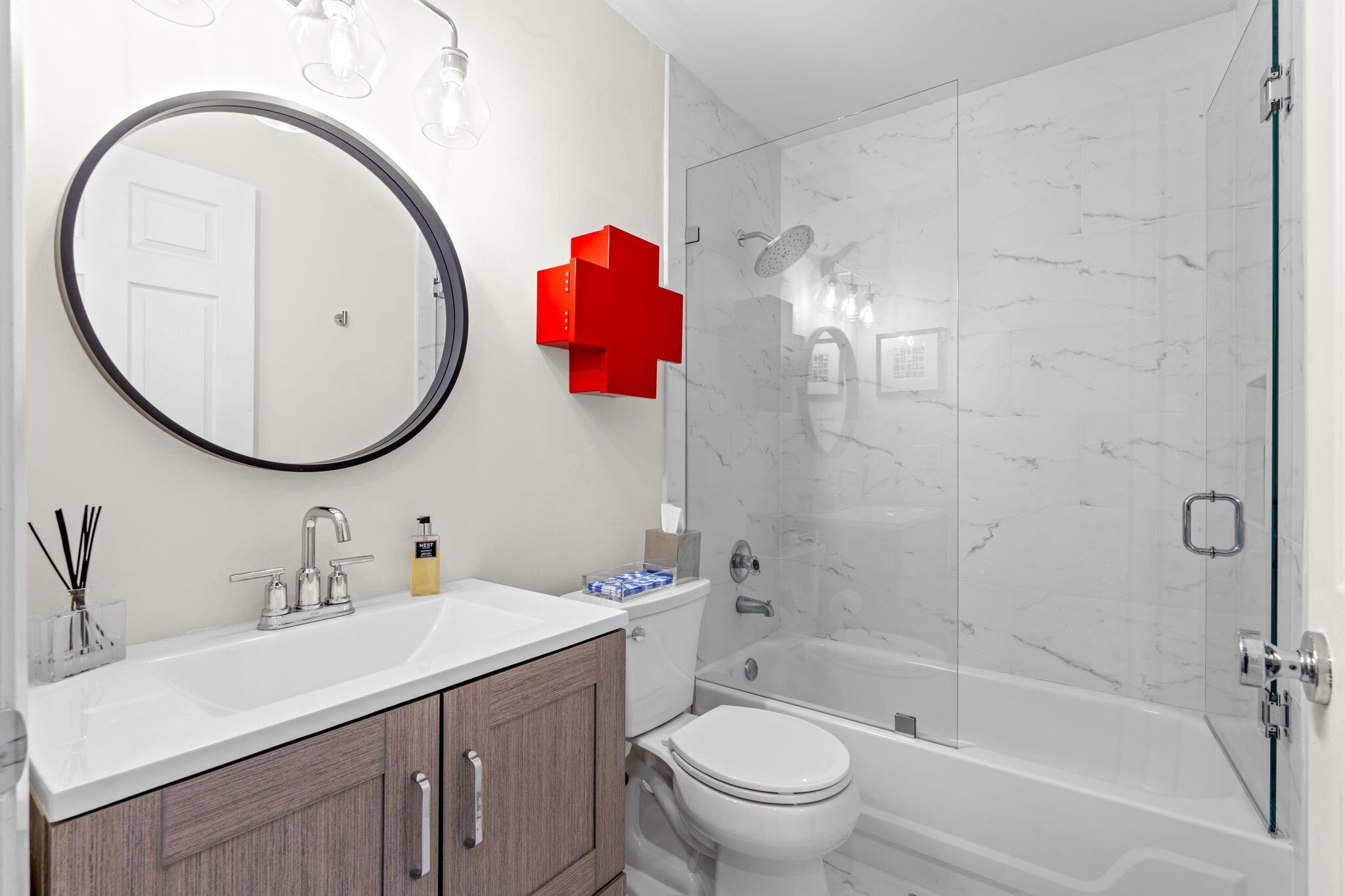 BEDFORD MEWS AT WELLINGTO - Residential Lease