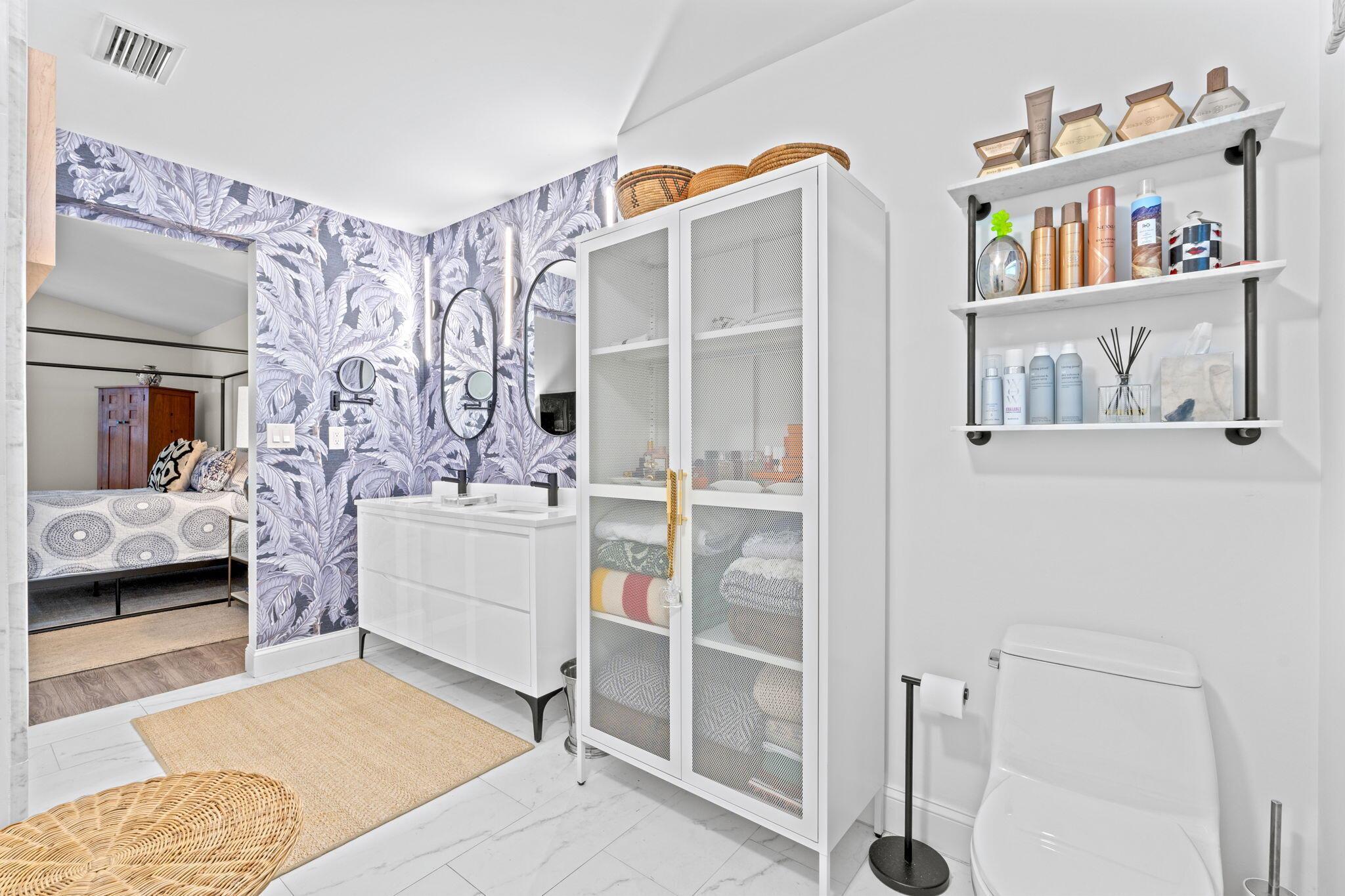 BEDFORD MEWS AT WELLINGTO - Residential Lease