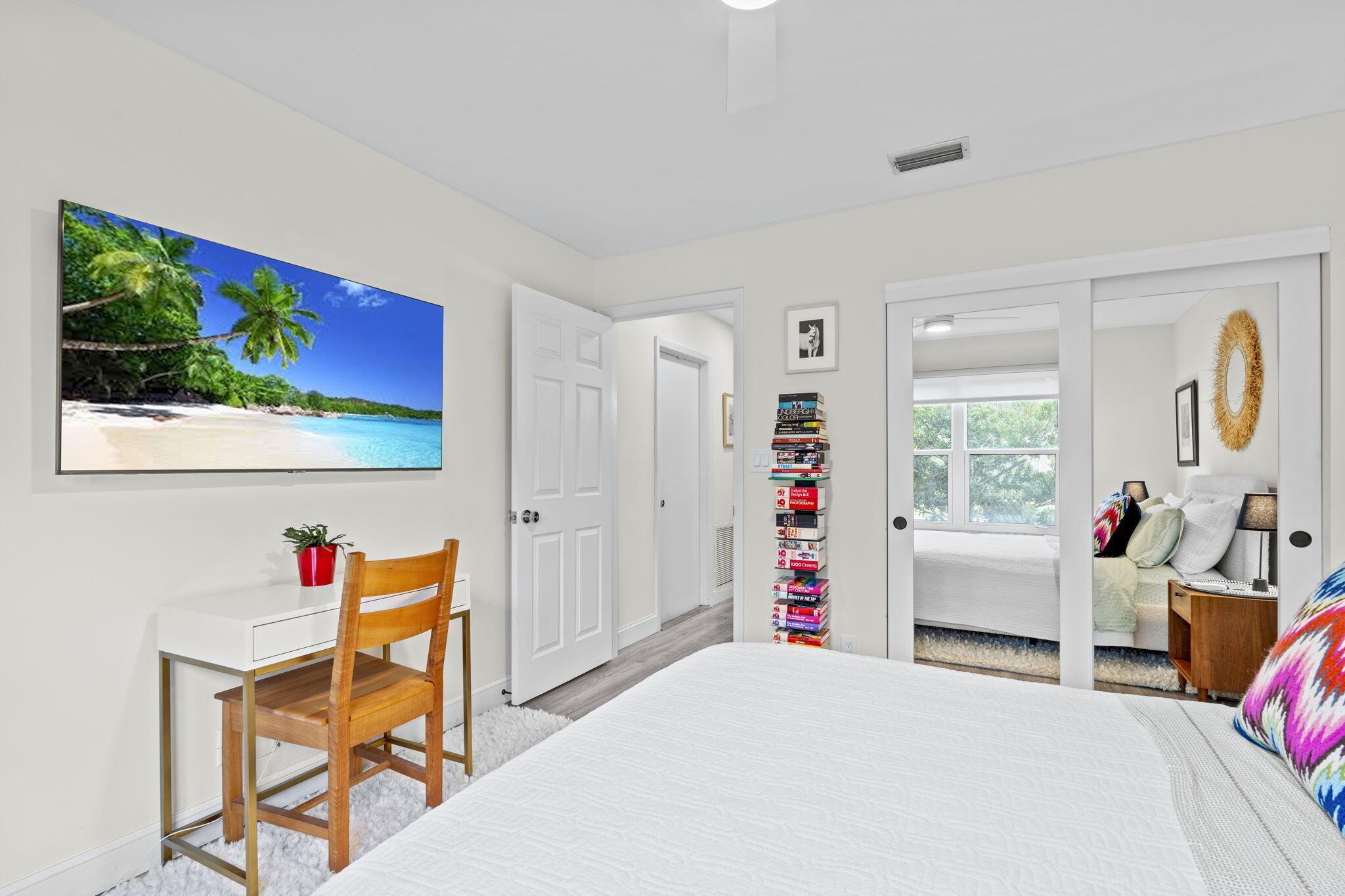 BEDFORD MEWS AT WELLINGTO - Residential Lease