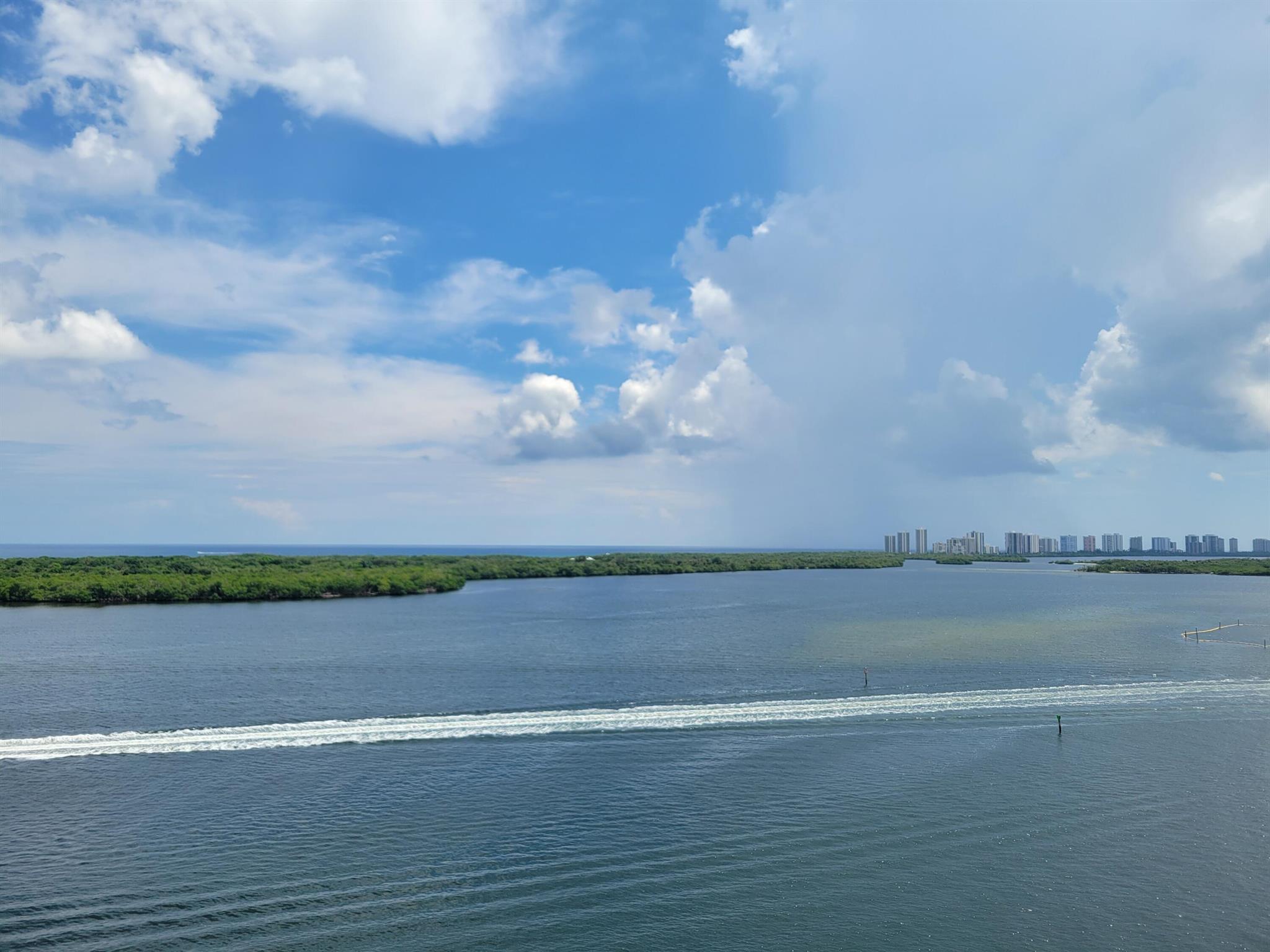 OLD PORT COVE LAKE POINT - Residential Lease